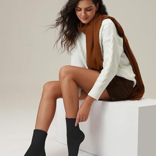 CLOSEMATE Womens Winter Boots Socks Warm Thick Gift for Women Thermal Full Cushioned Crew Socks 3 Pairs